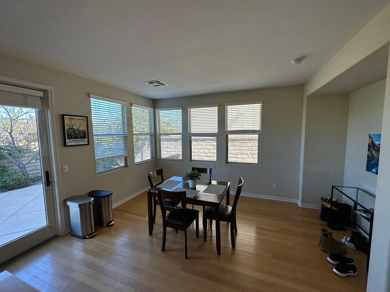 11320 Laurelcrest Dr - Photo 4 of 14