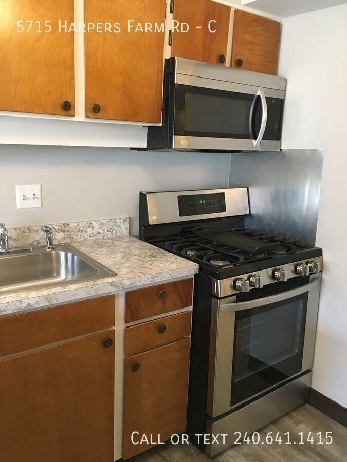 5715 Harpers Farm Rd #C - Photo 7 of 18