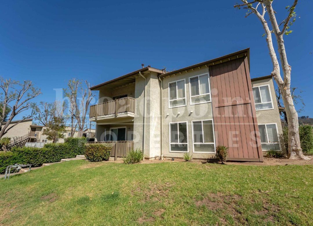 2536 White Oak Pl #2