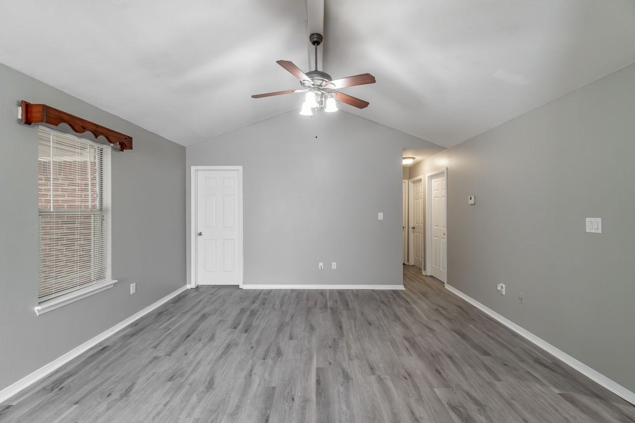 3705 Price Cir - Photo 6 of 21