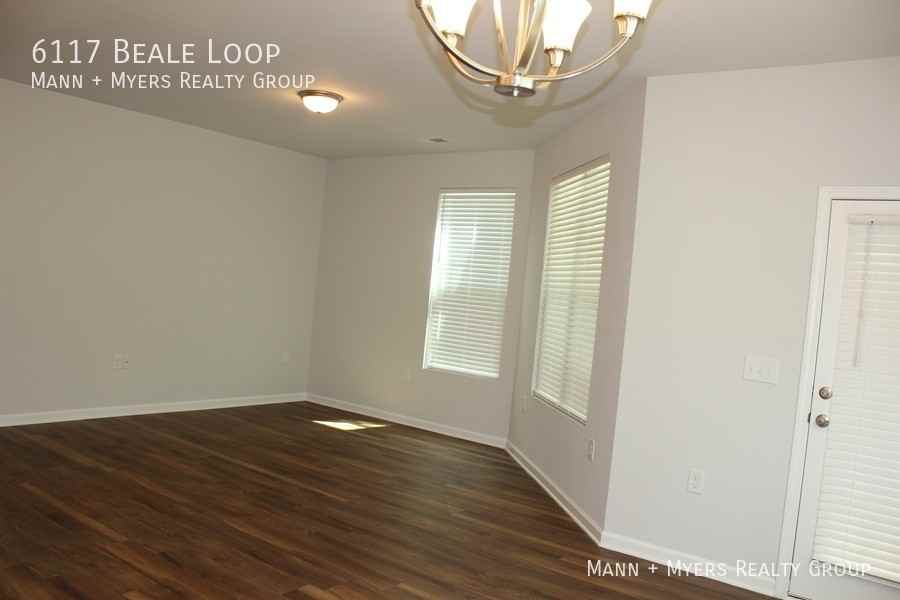 6117 Beale Loop - Photo 6 of 16