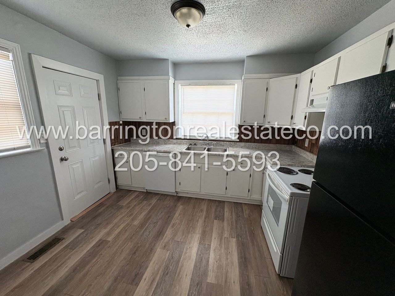 4401 Avenue I - Photo 3 of 5