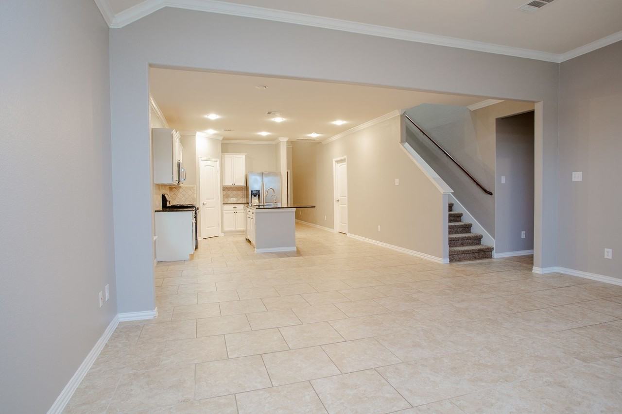2700 Auburn Chestnut Ln - Photo 5 of 32
