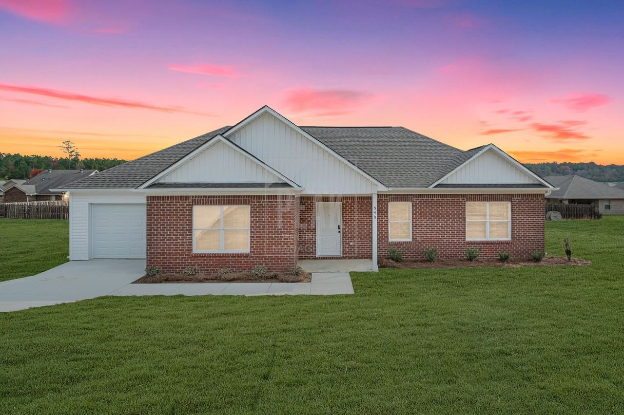 540 Woodland Cir