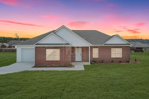 featured image of 540 Woodland Cir