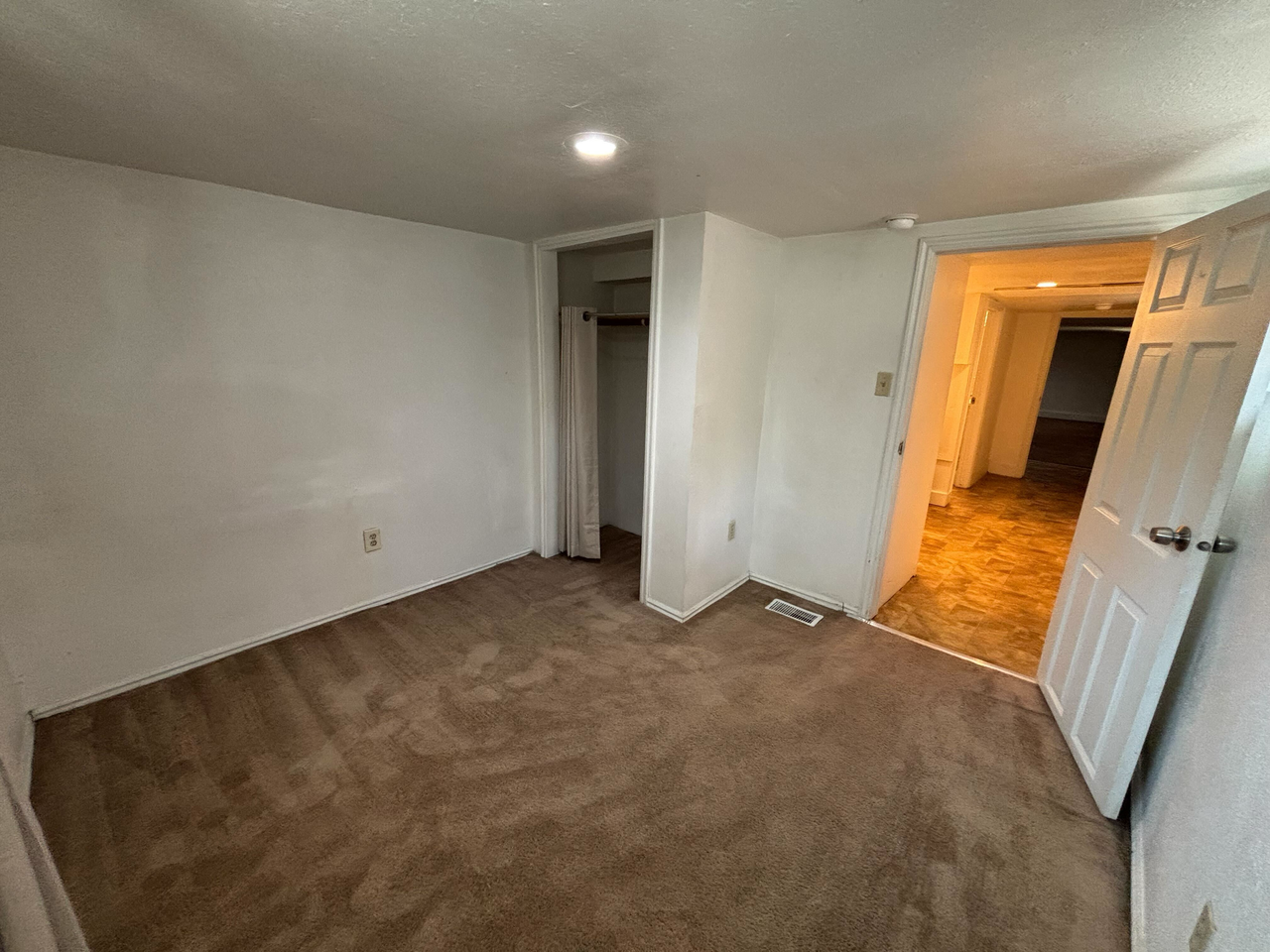1110 E 200 S #3 - Photo 7 of 11