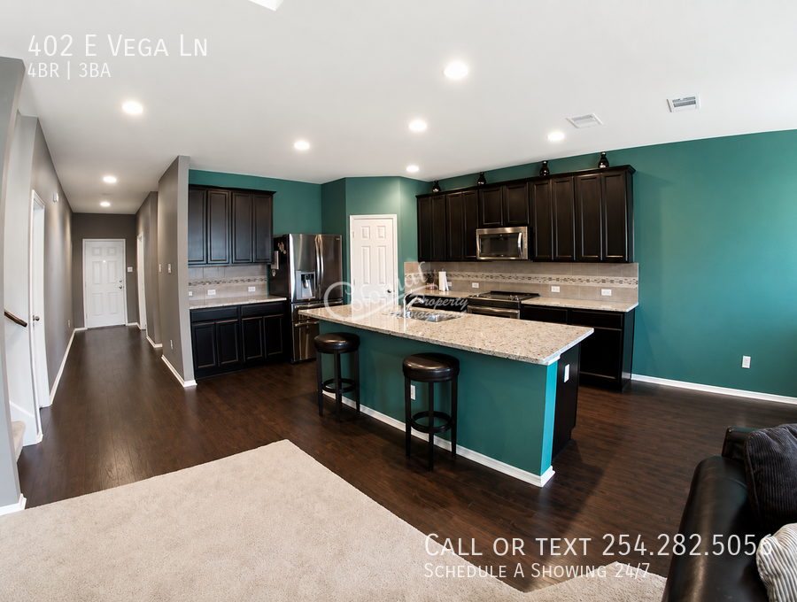 402 E Vega Ln - Photo 4 of 16