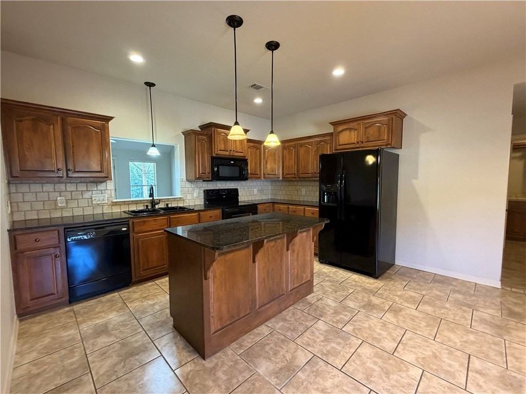 2492 N Surtees Pl - Photo 3 of 12