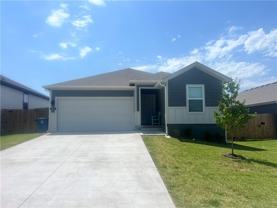 201 Nw Granny Smith St - Photo 1 of 1
