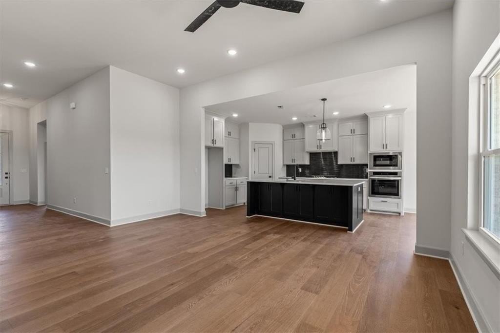 1050 Whistler Street - Photo 7 of 33