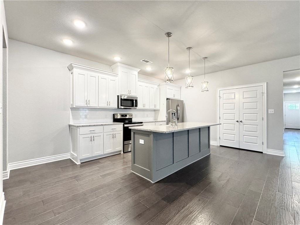 3786 W Somerville Ln - Photo 4 of 24