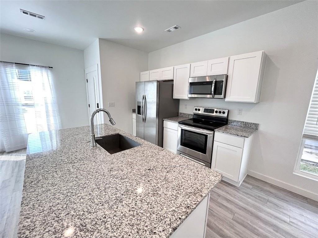 950 Ventnor Avenue - Photo 5 of 18