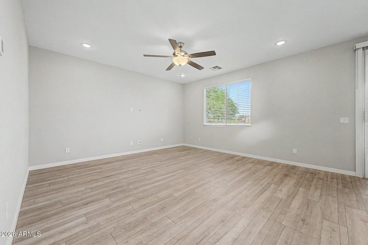 17797 W Cassia Way - Photo 5 of 36