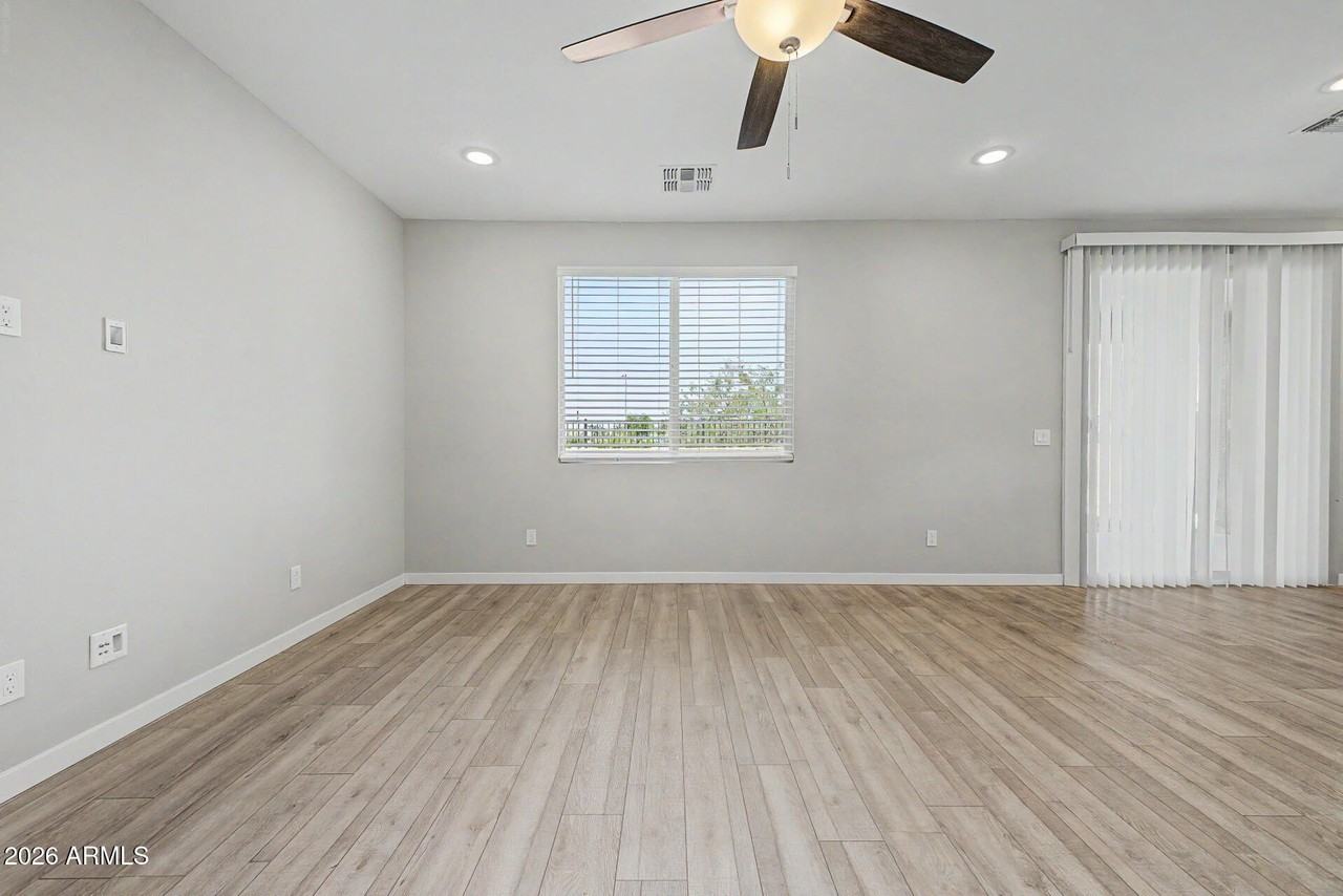17797 W Cassia Way - Photo 7 of 36
