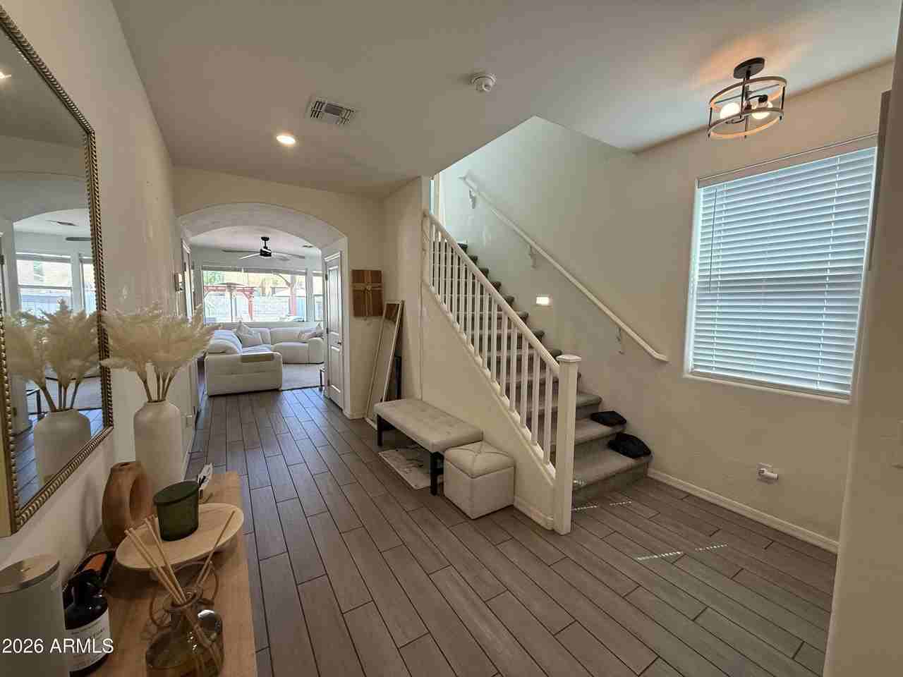 8804 W Jefferson St - Photo 2 of 28