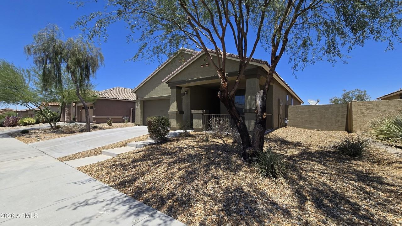 17878 W Desert Wind Dr - Photo 3 of 36