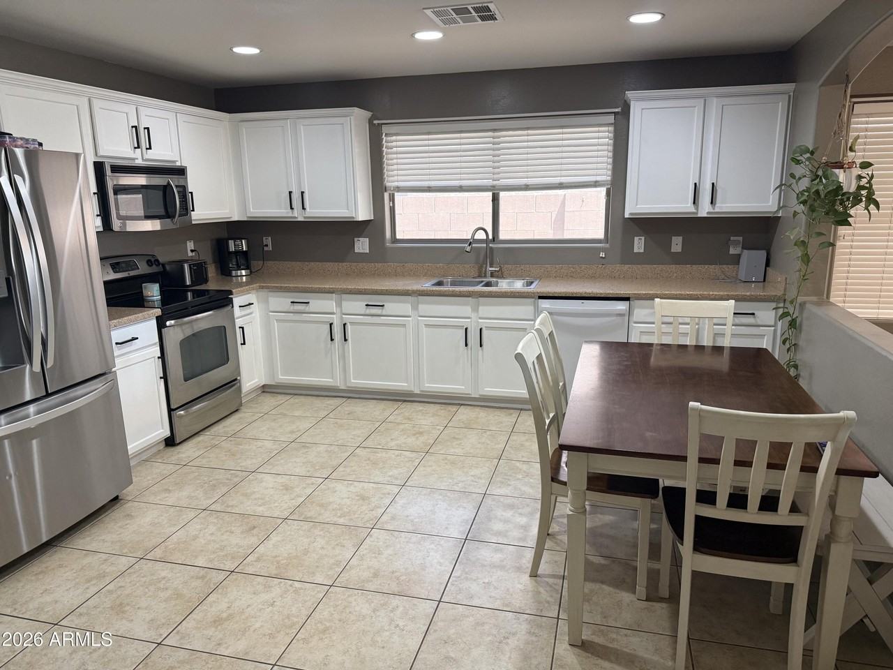 5943 S 248th Dr - Photo 7 of 35