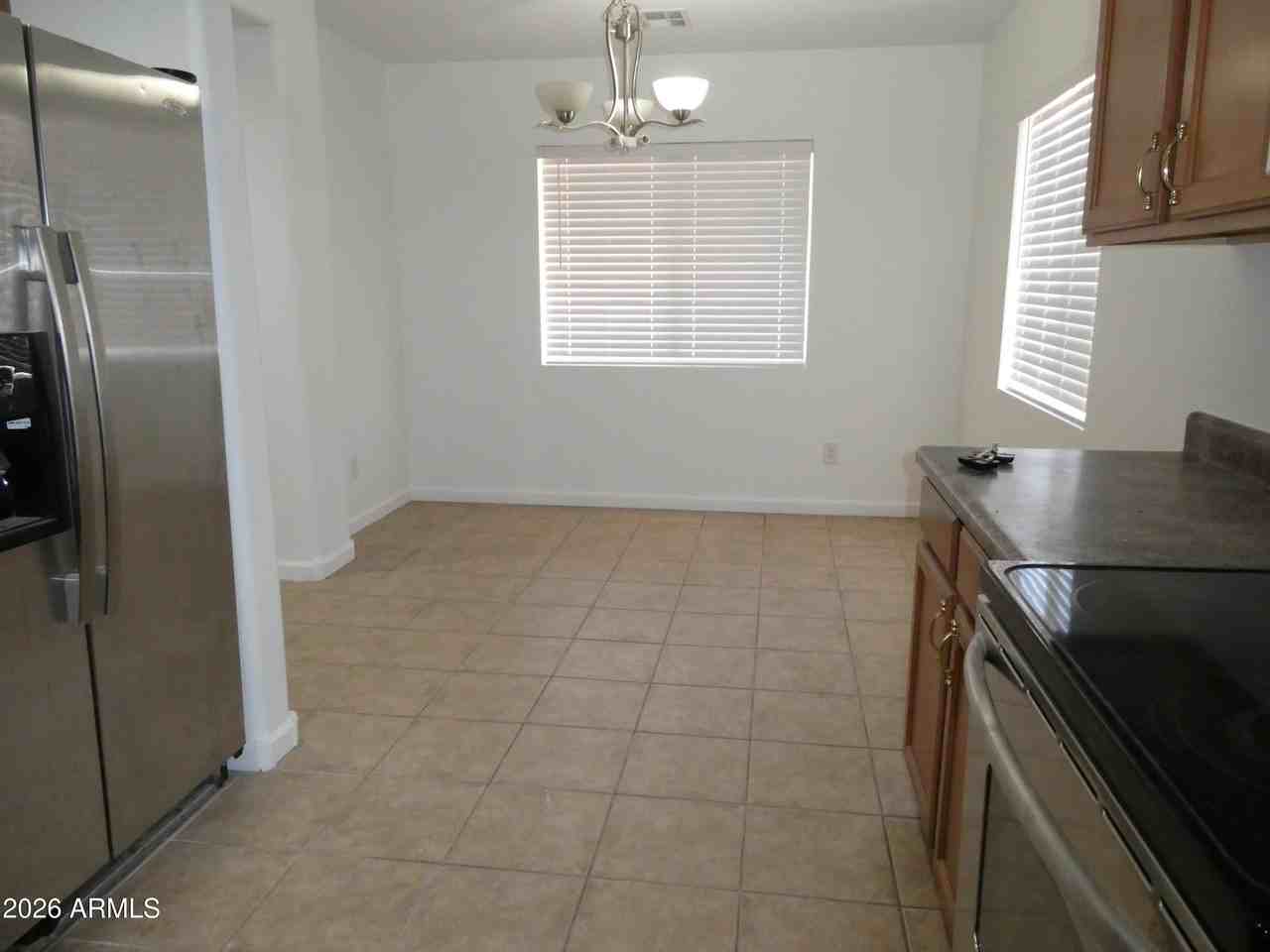 11547 W Schleifer Dr - Photo 5 of 16