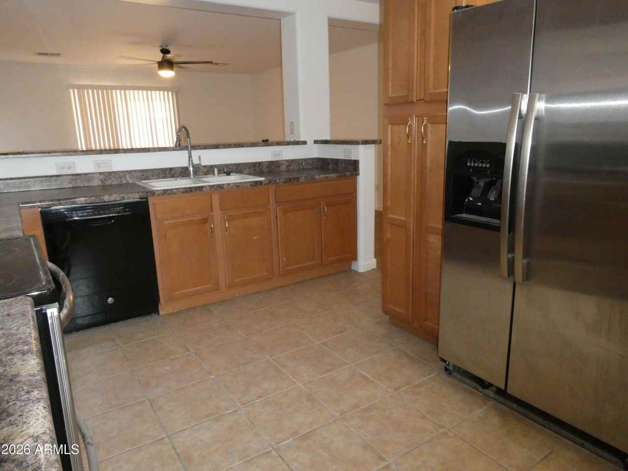 11547 W Schleifer Dr - Photo 7 of 16