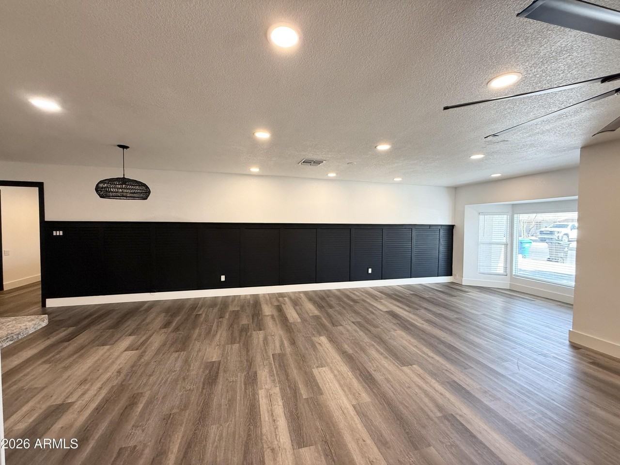 2116 E Marconi Ave - Photo 4 of 18