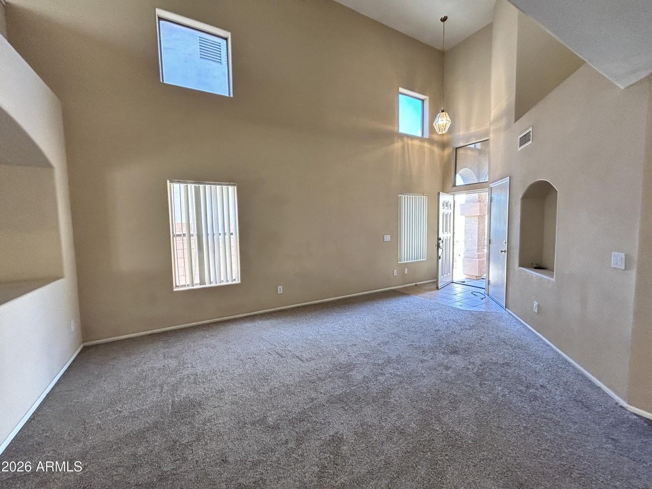 2109 N 109th Ave - Photo 2 of 31