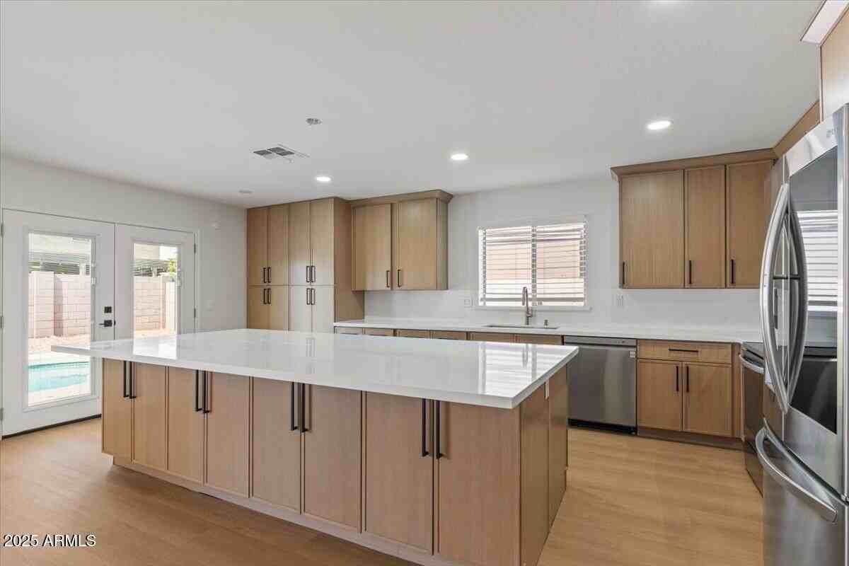 2289 W Hayden Peak Dr - Photo 5 of 38