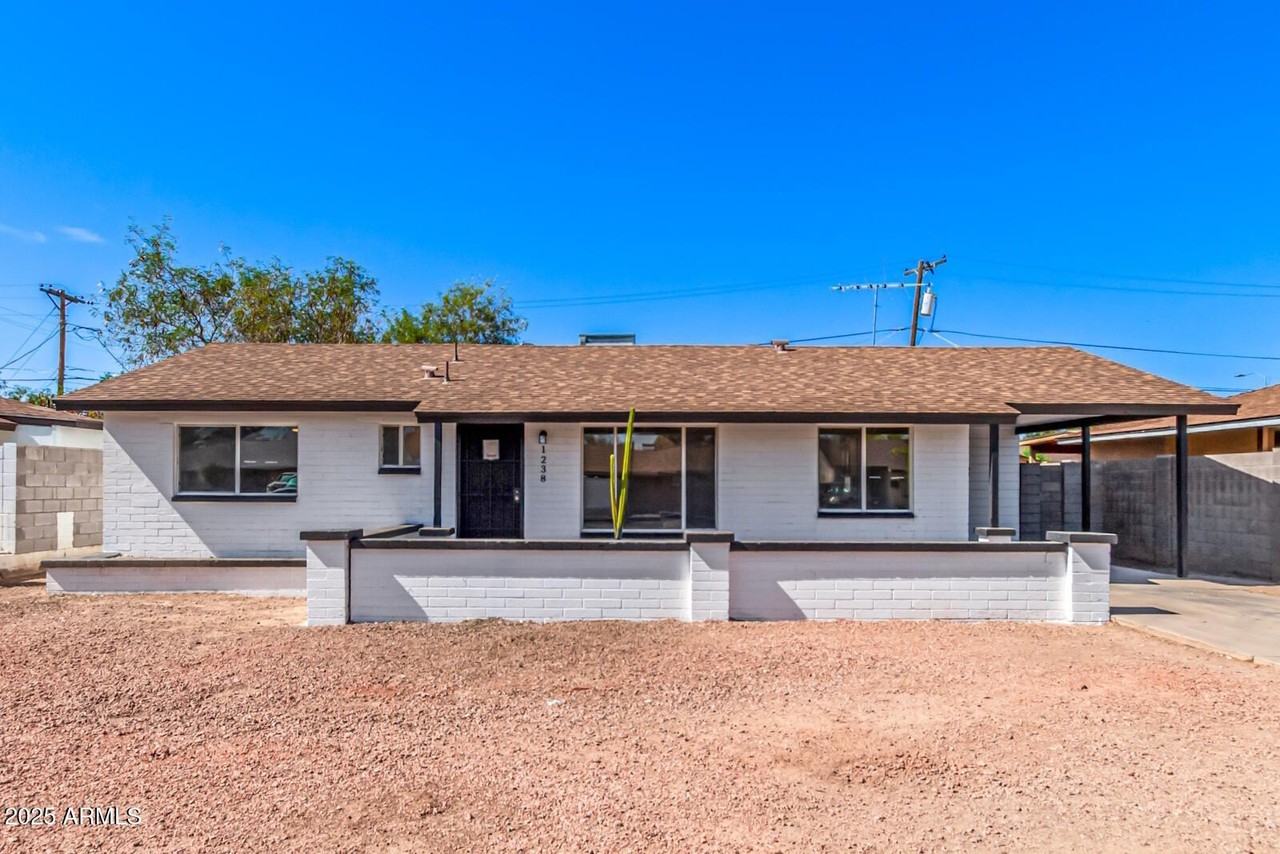 1238 E Vine Ave - Photo 2 of 30