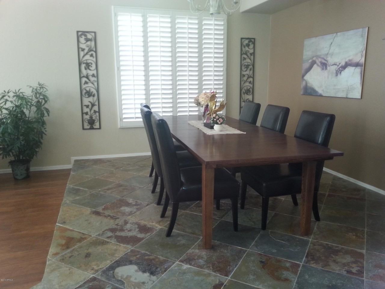 9720 E Davenport Dr - Photo 2 of 15