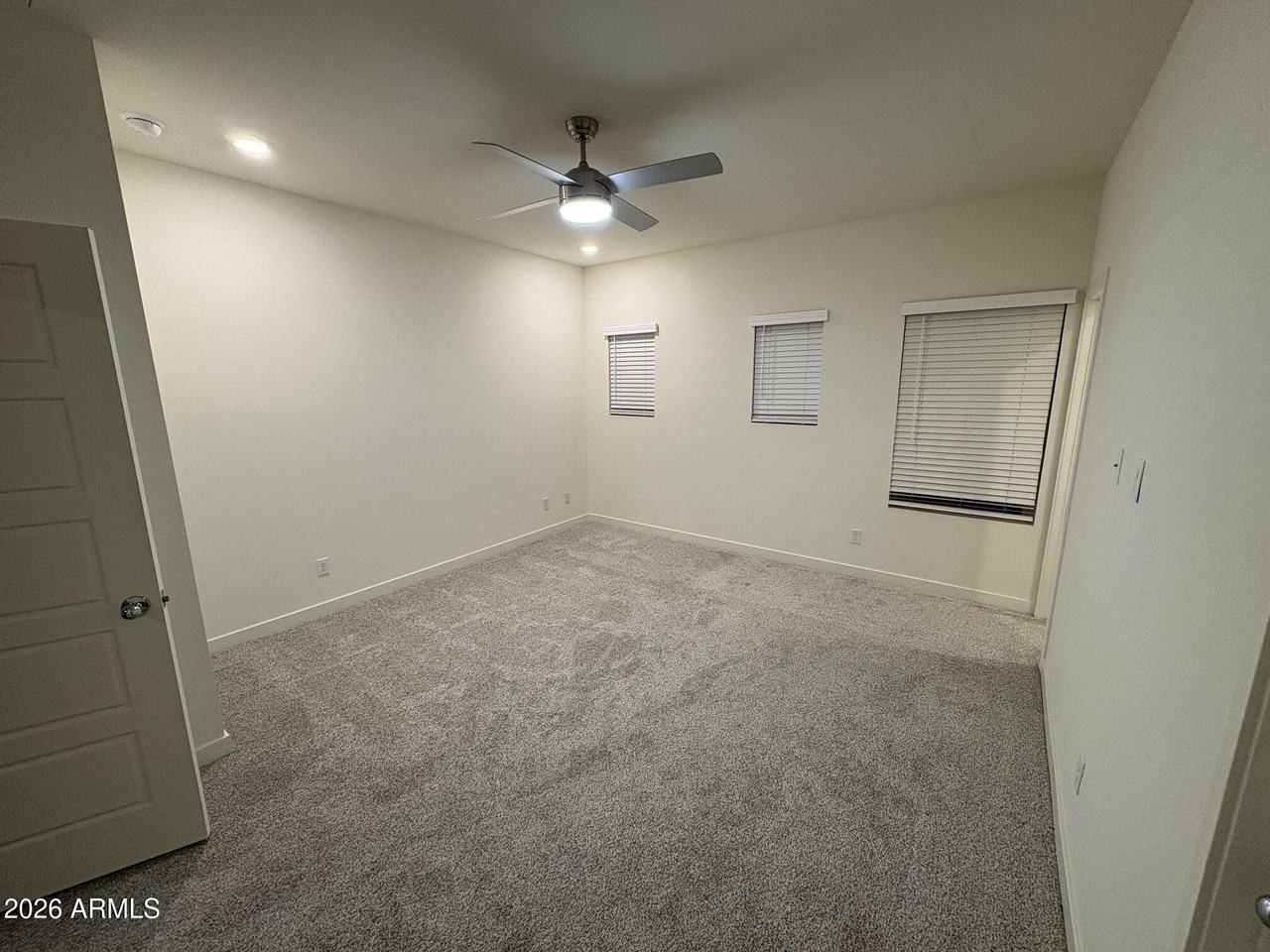 2264 W Laurie Ln - Photo 5 of 10