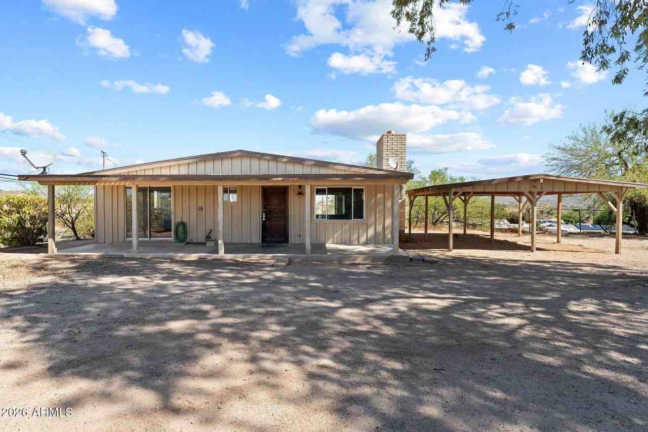 692 W Wickenburg Way #C
