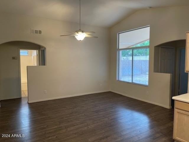 8006 W Adam Ave - Photo 5 of 12