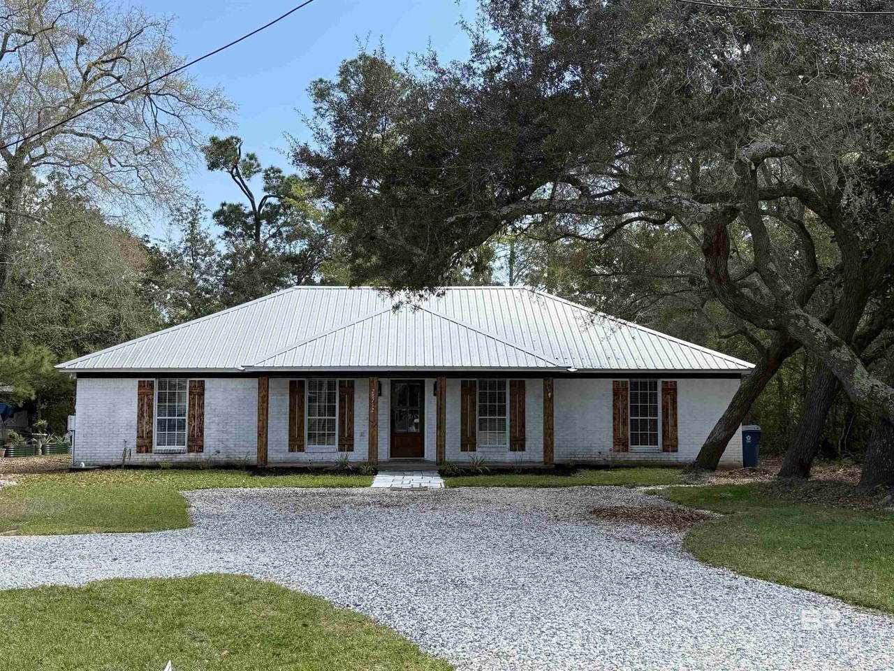 28712 Canal Rd - Photo 2 of 23