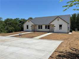 featured image of 142 E Martin Luther King Dr