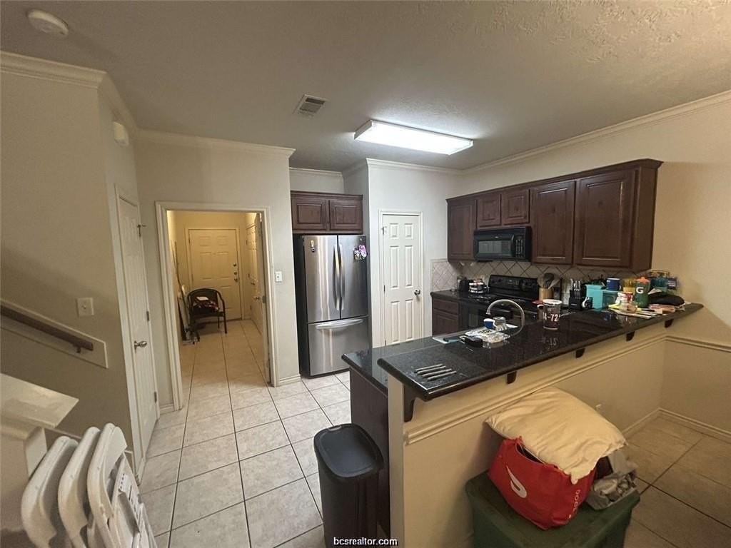 223 Forest Dr - Photo 6 of 16
