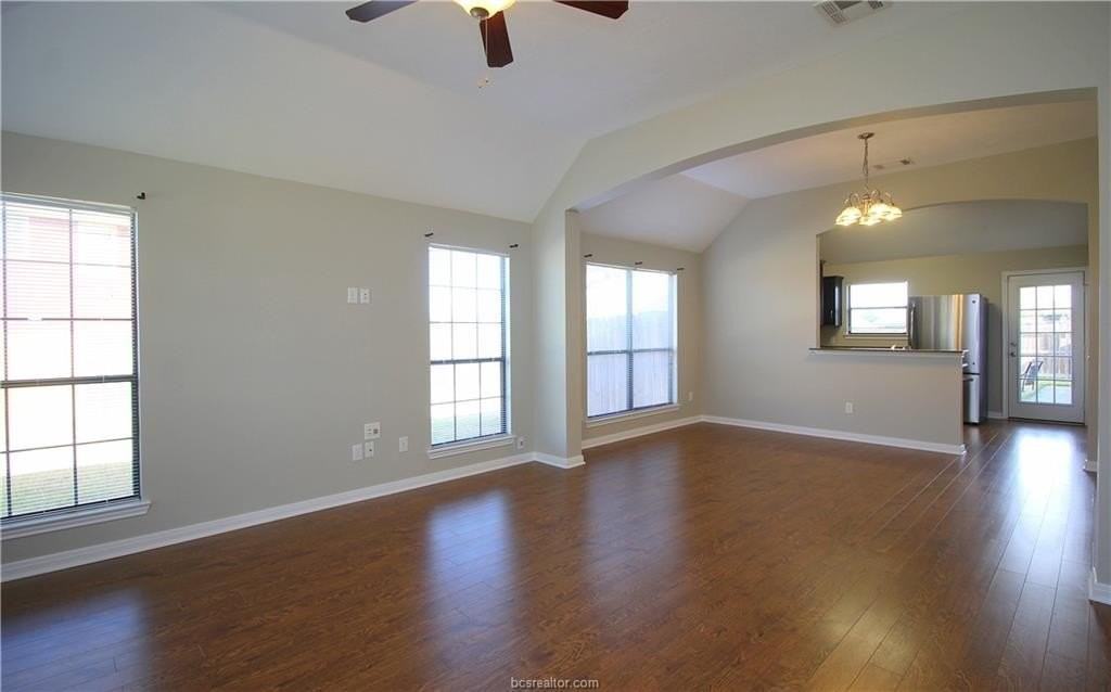 2010 Turning Leaf Dr - Photo 3 of 20
