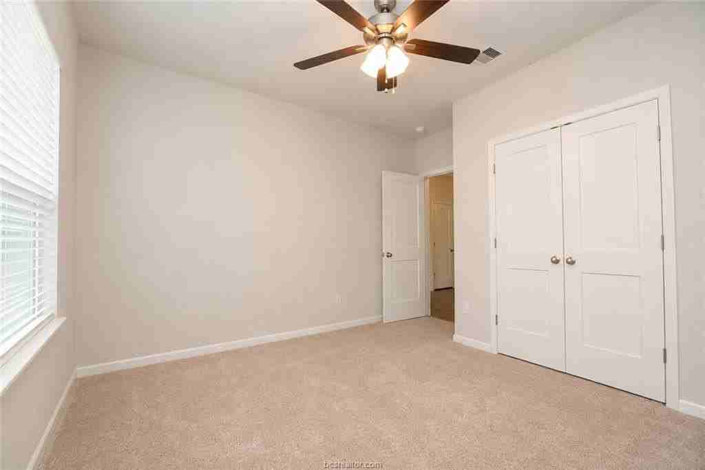 6215 Rockford Dr - Photo 7 of 19