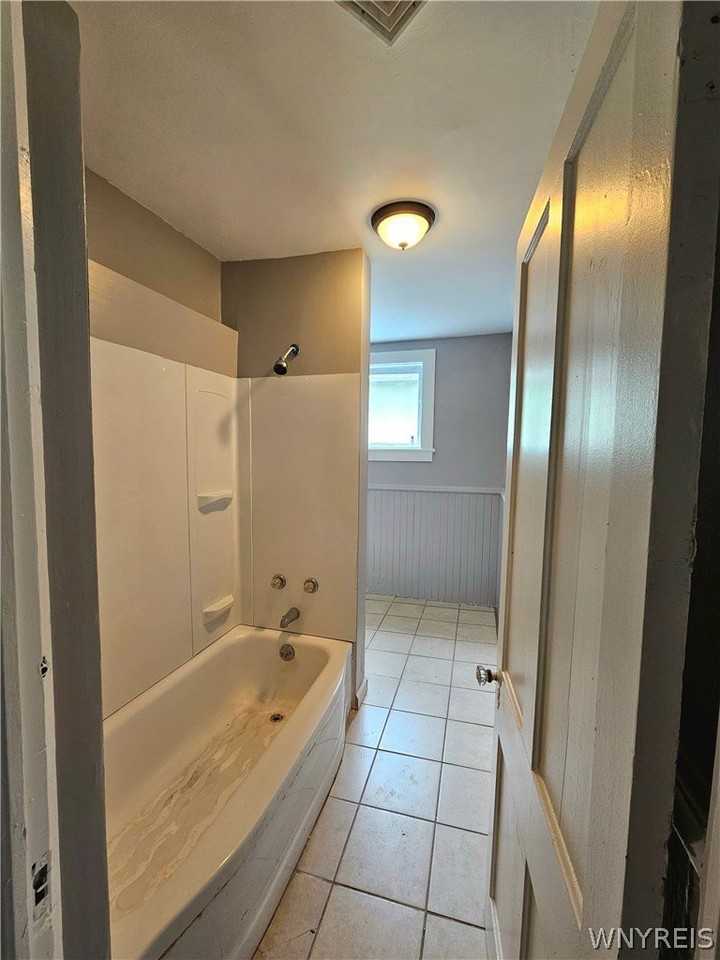 102 17th St - Photo 7 of 10