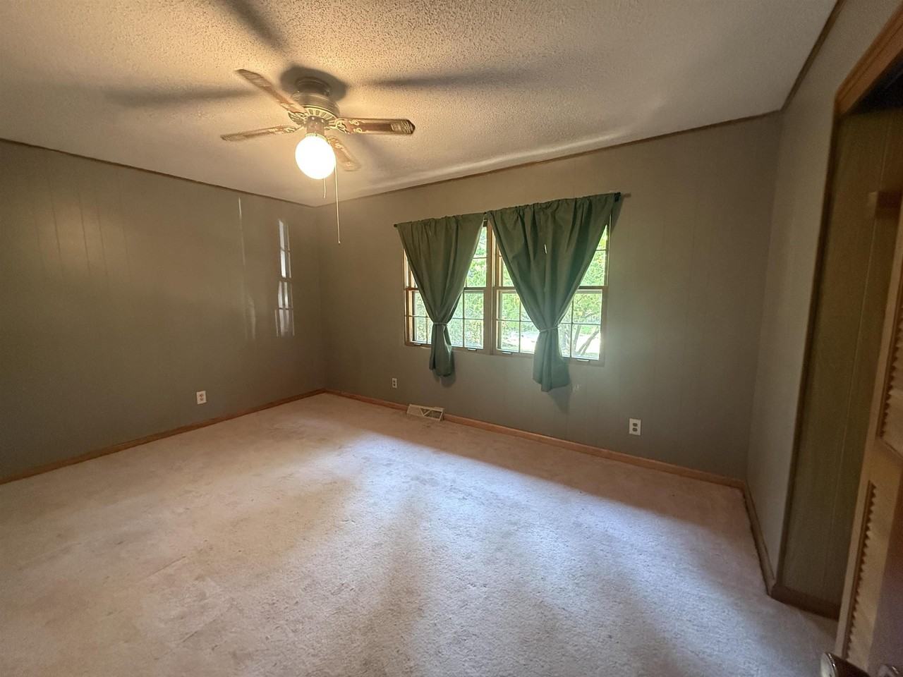 42 Nameoki Dr - Photo 6 of 15