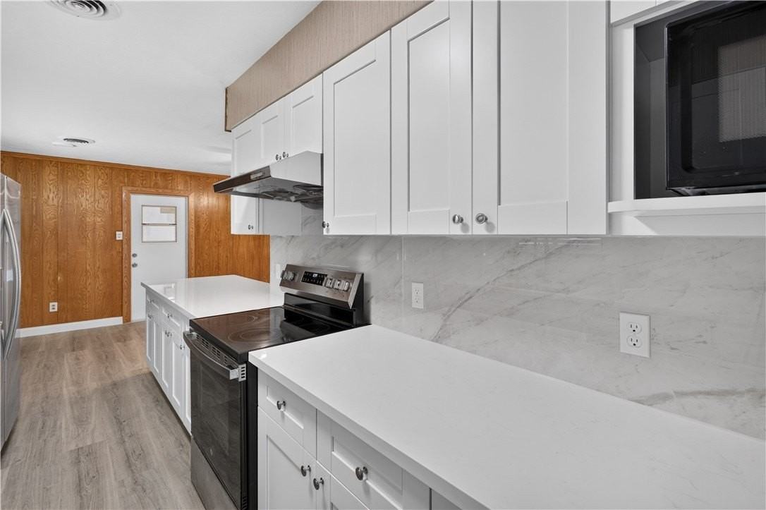 4022 Capri Dr - Photo 6 of 23