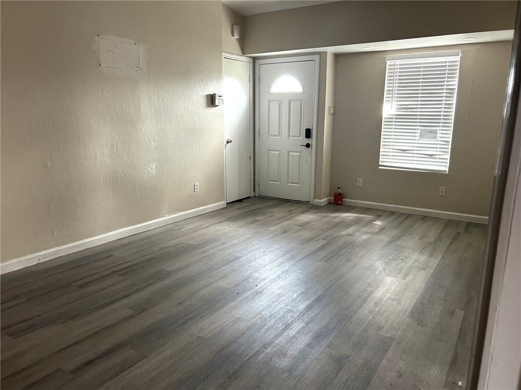 4210 Archdale Dr - Photo 2 of 8