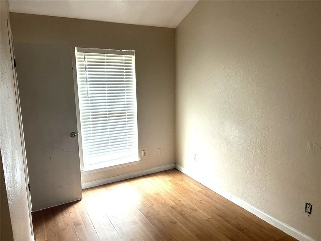 4210 Archdale Dr - Photo 6 of 8