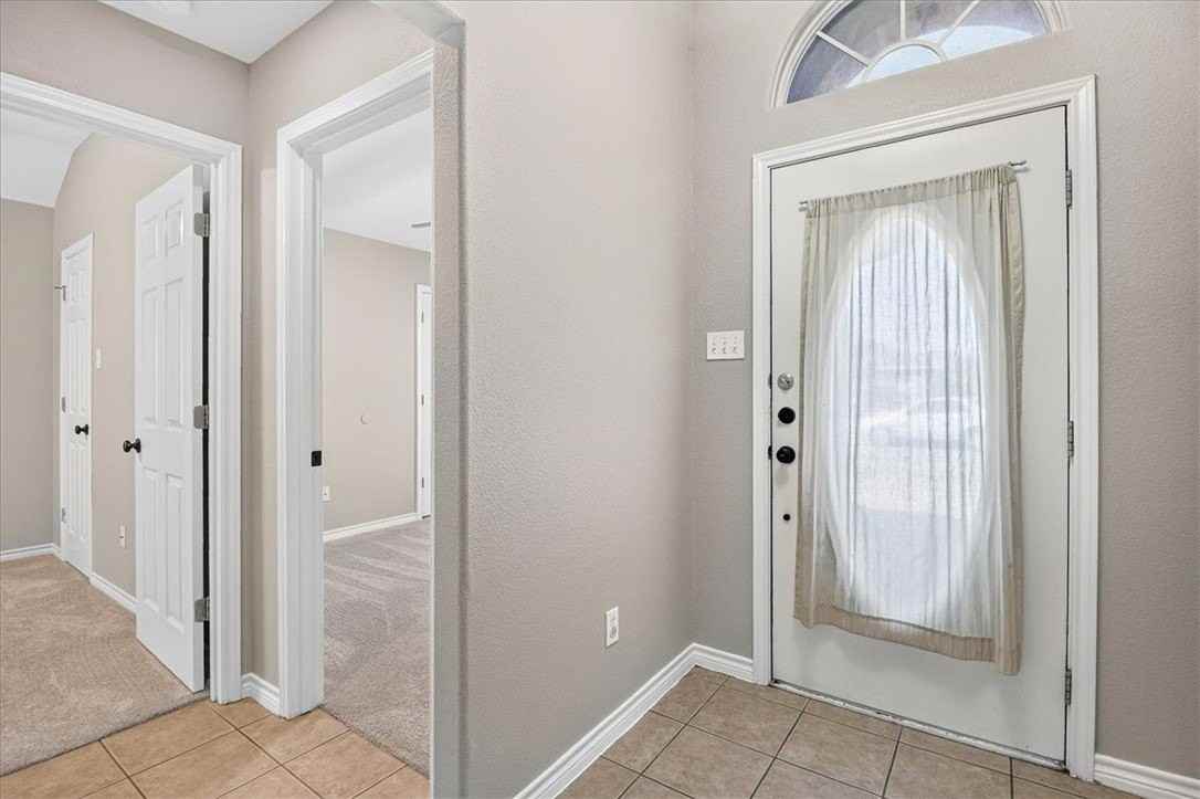 5114 Spring Brook Dr - Photo 3 of 37
