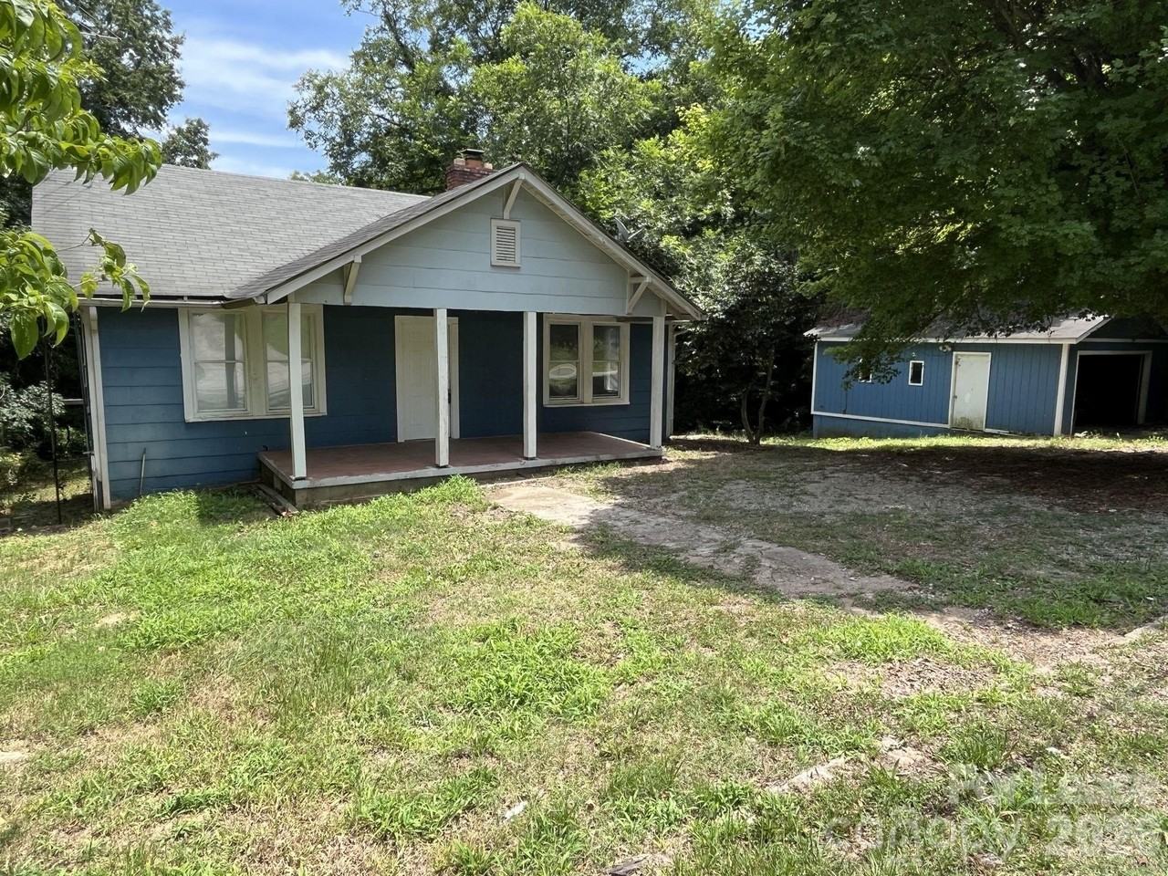 975 Old Charlotte Rd