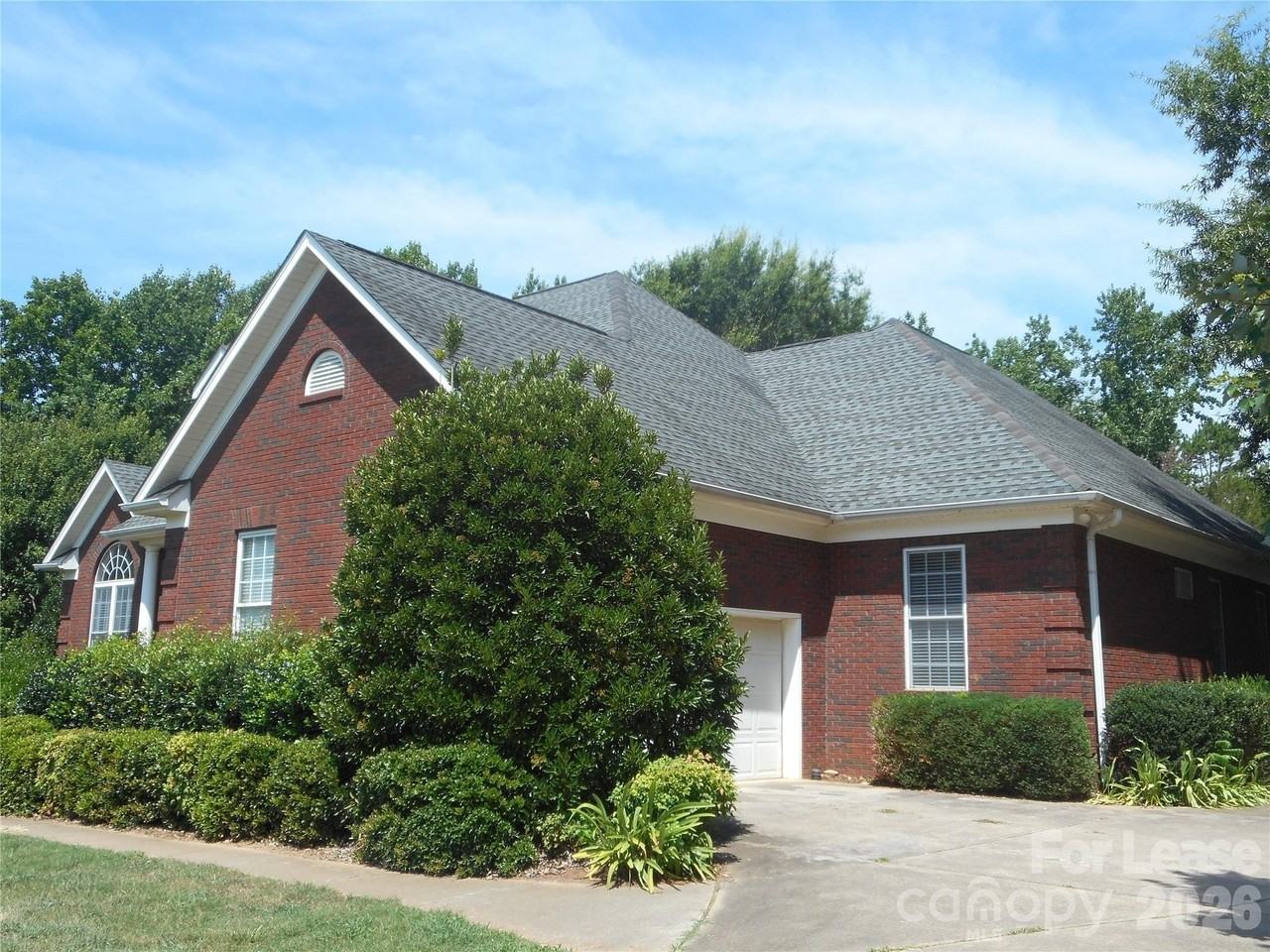 3088 Ancestry Cir - Photo 3 of 34