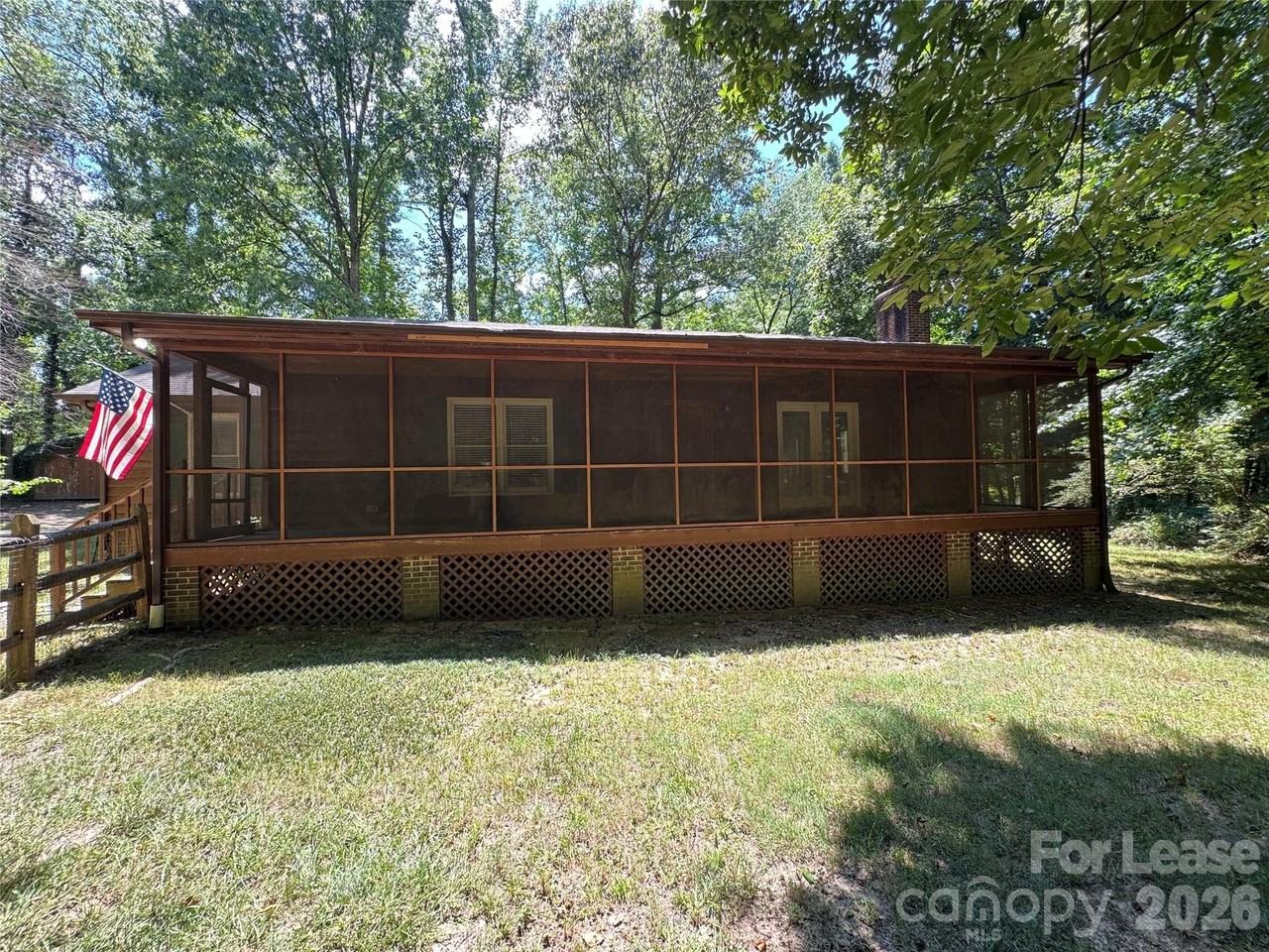 219 Lark Field Dr - Photo 7 of 26