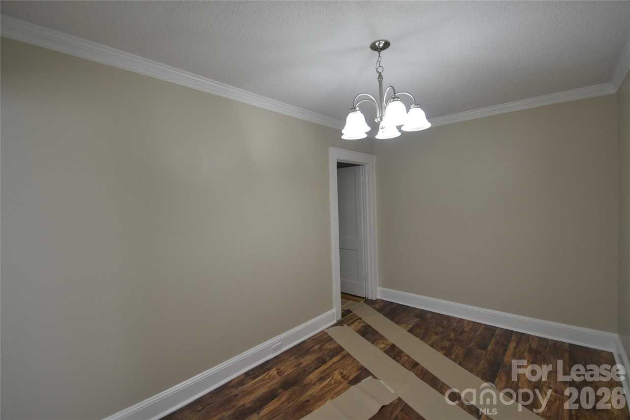 800 Arbor St Ne - Photo 6 of 22
