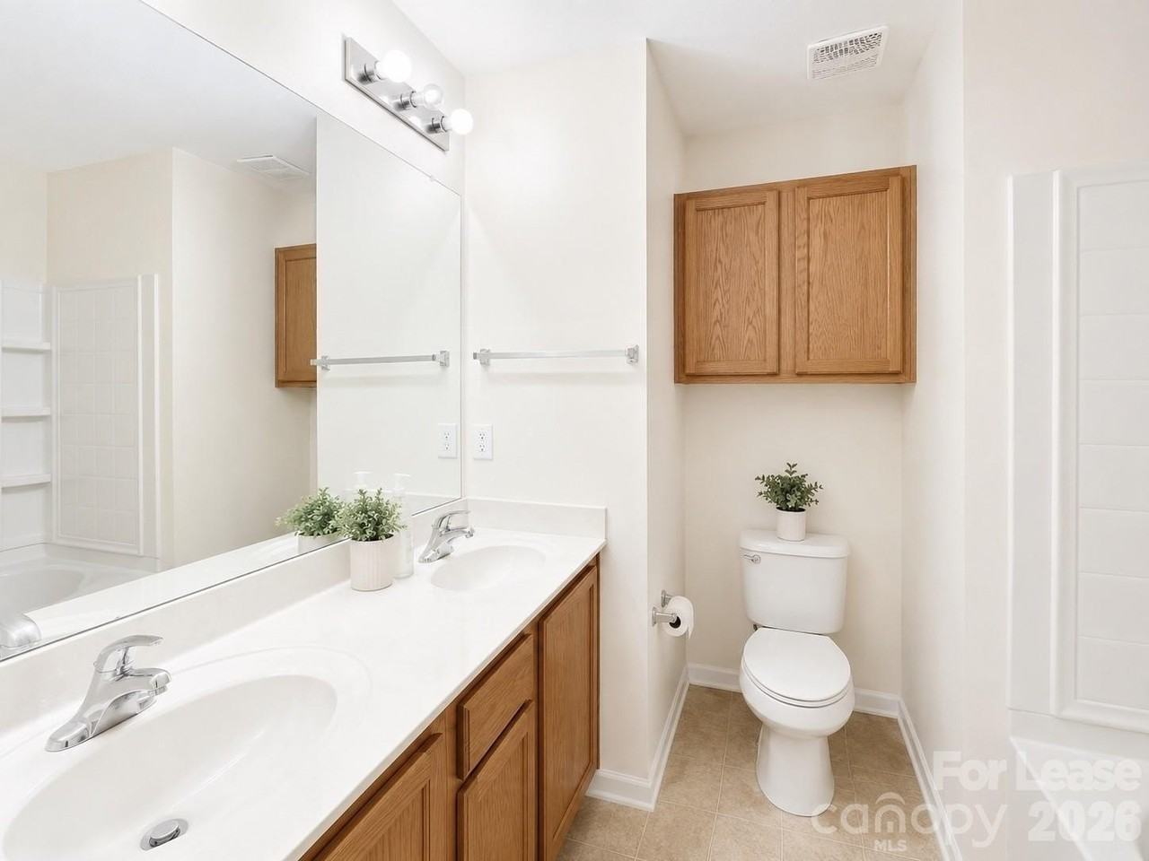 11117 Saintsbury Pl - Photo 3 of 9