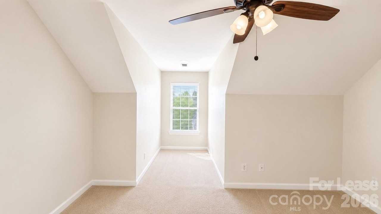 11117 Saintsbury Pl - Photo 7 of 9