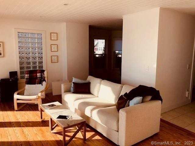 15 Merwin Ave - Photo 7 of 23