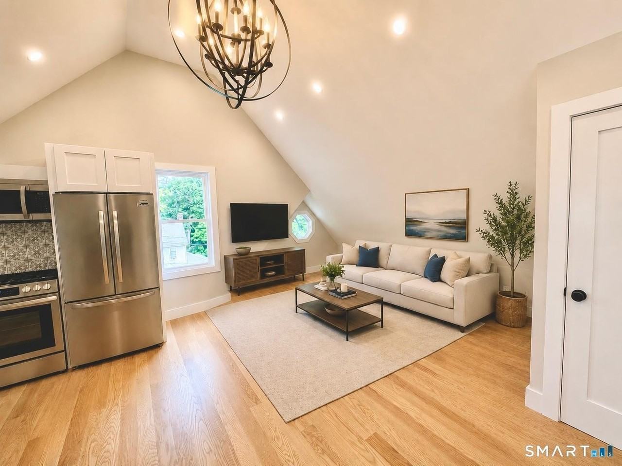25 Quintard Ave #B - Photo 7 of 13